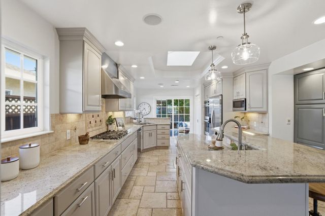 702 Fiesta Drive, San Mateo, CA 94403
