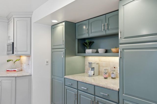 702 Fiesta Drive, San Mateo, CA 94403