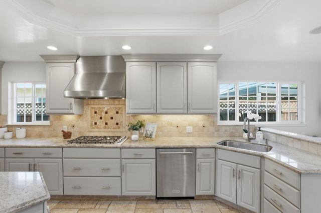 702 Fiesta Drive, San Mateo, CA 94403
