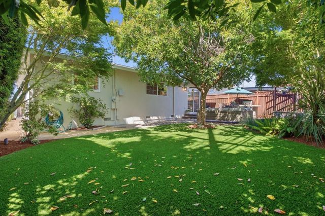702 Fiesta Drive, San Mateo, CA 94403