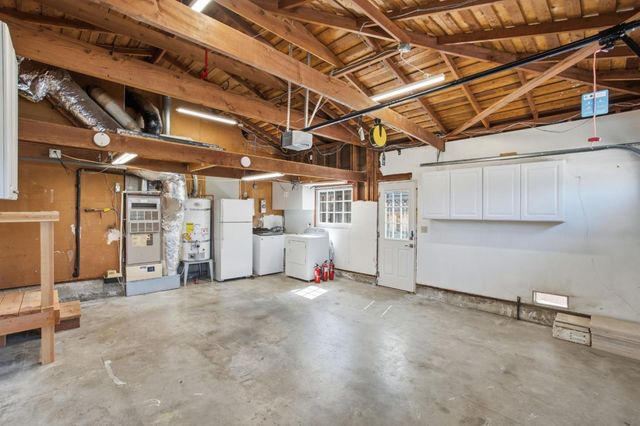 702 Fiesta Drive, San Mateo, CA 94403