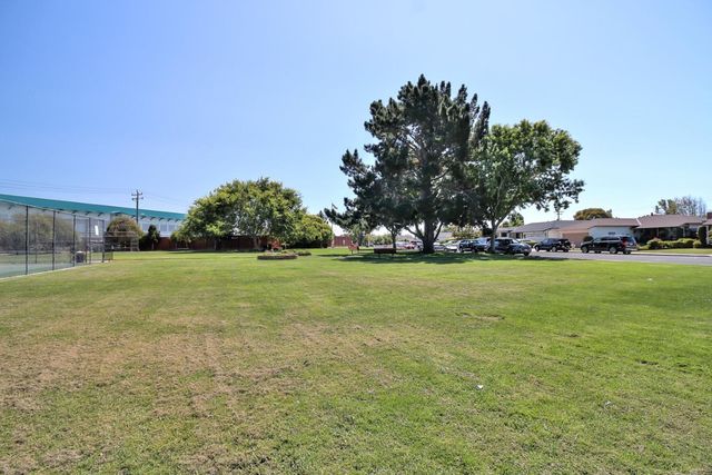 702 Fiesta Drive, San Mateo, CA 94403