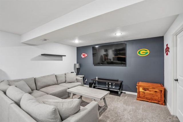 545 10th Street, Waukee, IA 50263