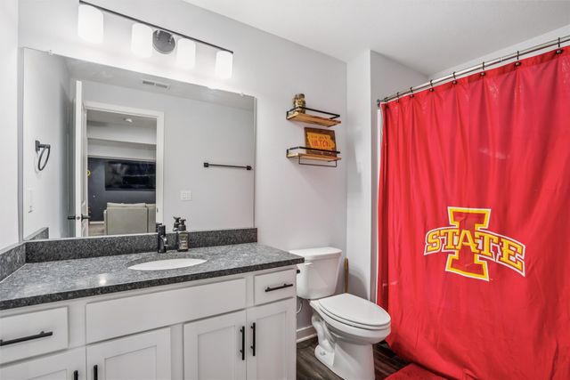 545 10th Street, Waukee, IA 50263