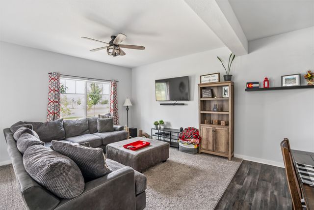 545 10th Street, Waukee, IA 50263