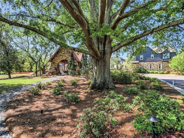 2578 Middle Coray Circle, Marietta, GA 30066