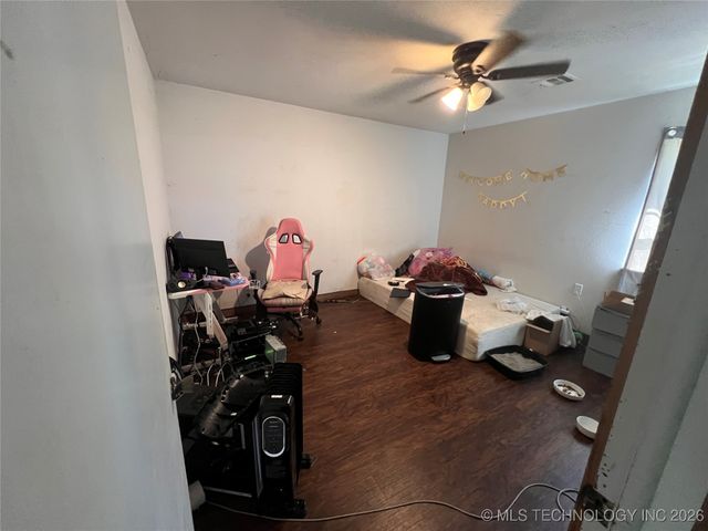 30332 S Vfw Road, Stigler, OK 74462