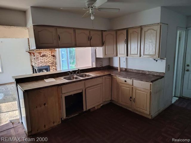 35872 Vinewood Street, Romulus, MI 48174