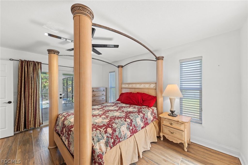 Image 21 of property listing at 2317 SW 44th TER, Cape Coral, FL 33914