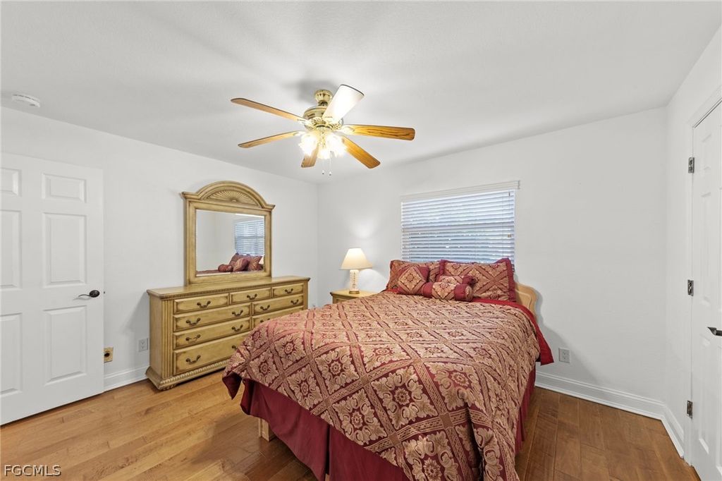 Image 27 of property listing at 2317 SW 44th TER, Cape Coral, FL 33914