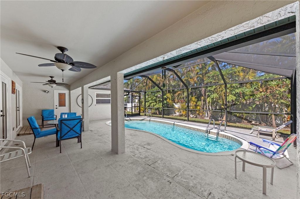 Image 33 of property listing at 2317 SW 44th TER, Cape Coral, FL 33914