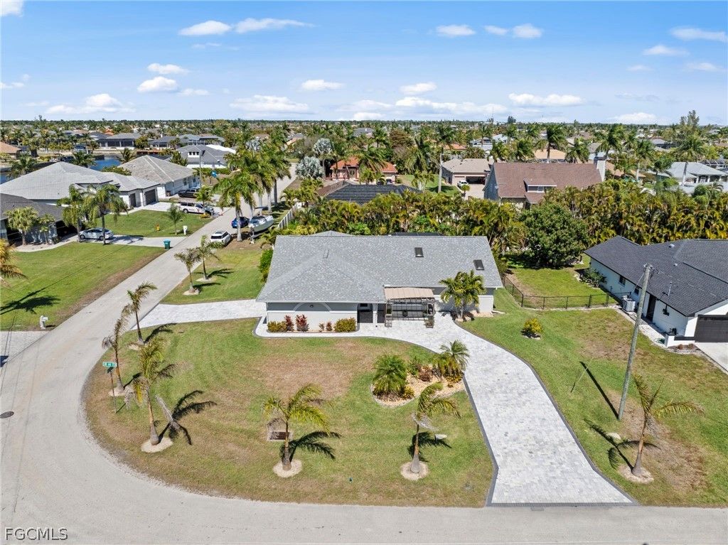 Image 40 of property listing at 2317 SW 44th TER, Cape Coral, FL 33914