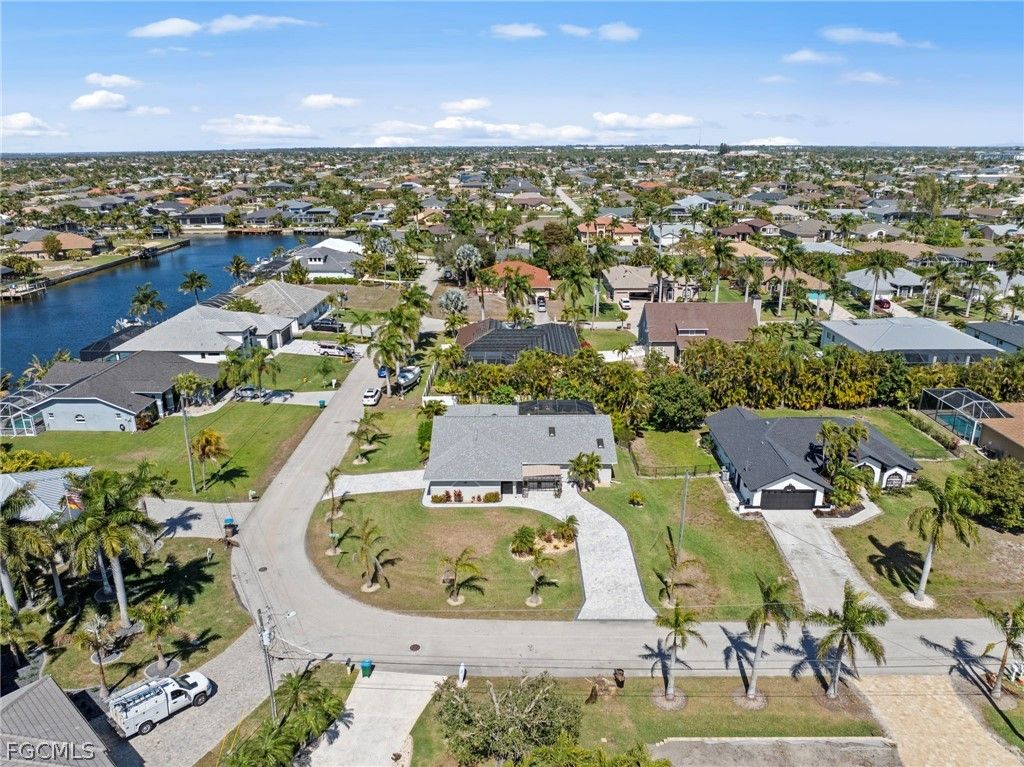 Image 41 of property listing at 2317 SW 44th TER, Cape Coral, FL 33914