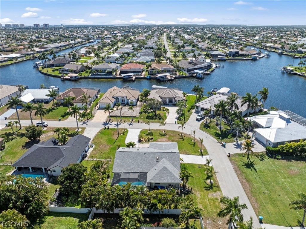 Image 42 of property listing at 2317 SW 44th TER, Cape Coral, FL 33914