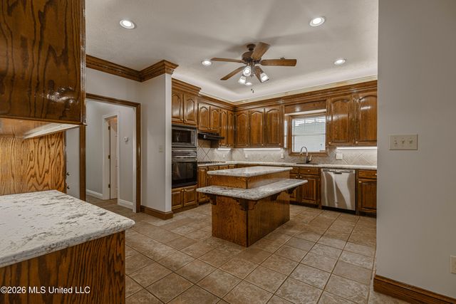 407 Thorngate Drive, Brandon, MS 39042