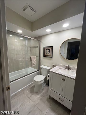 513 Lake Louise CIR 202, Naples, FL 34110