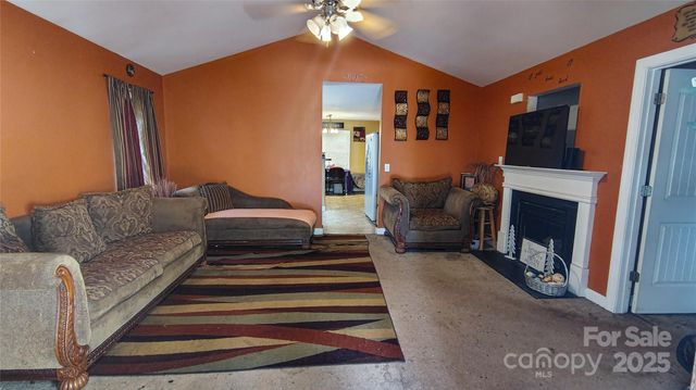 160 Tarrington Drive, Statesville, NC 28625