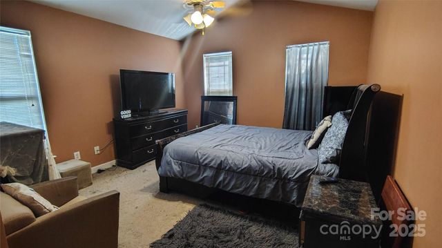 160 Tarrington Drive, Statesville, NC 28625