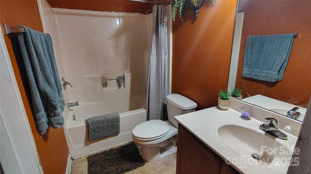 160 Tarrington Drive, Statesville, NC 28625