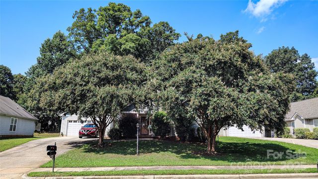 160 Tarrington Drive, Statesville, NC 28625