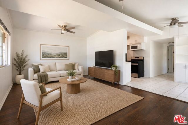 12844 Short Avenue, Los Angeles, CA 90066