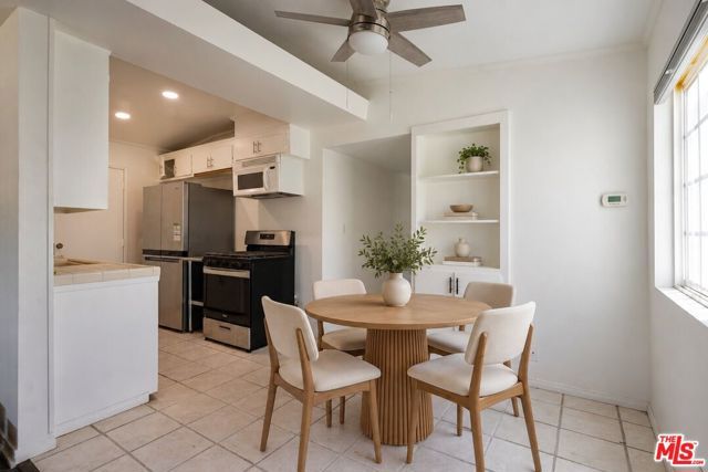 12844 Short Avenue, Los Angeles, CA 90066