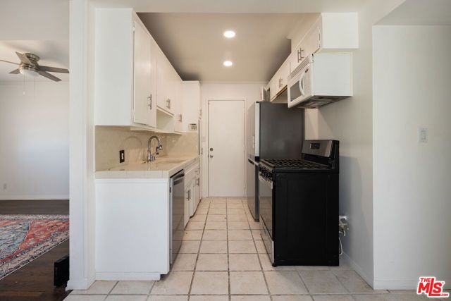 12844 Short Avenue, Los Angeles, CA 90066