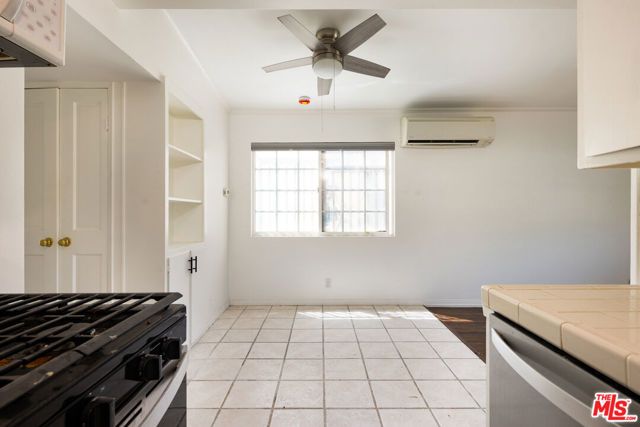 12844 Short Avenue, Los Angeles, CA 90066
