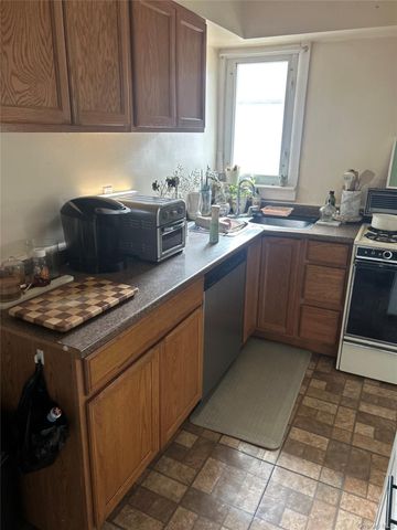 79 Sagamore Road, Island Park, NY 11558