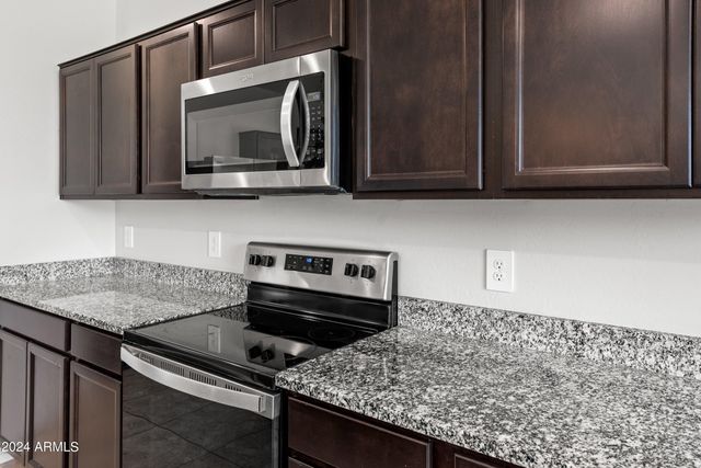 35419 W SAN ILDEFANSO Avenue, Maricopa, AZ 85138