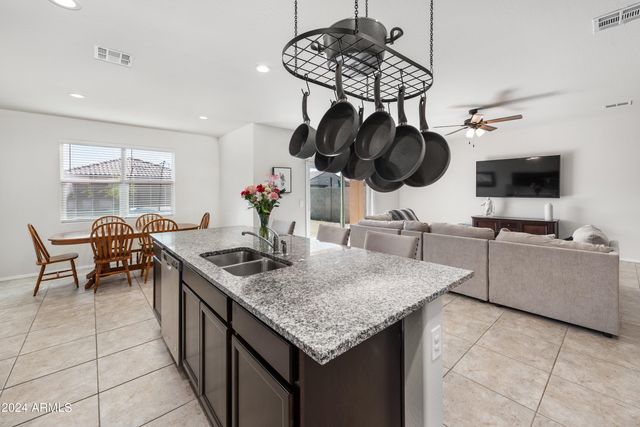 35419 W SAN ILDEFANSO Avenue, Maricopa, AZ 85138