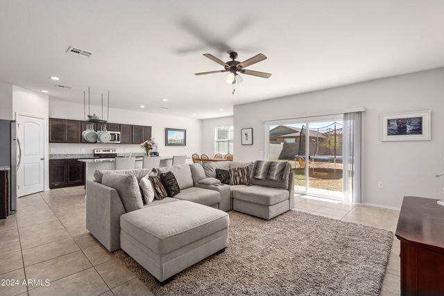 35419 W SAN ILDEFANSO Avenue, Maricopa, AZ 85138