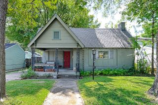 2438 Sharon Street, Dallas, TX 75211