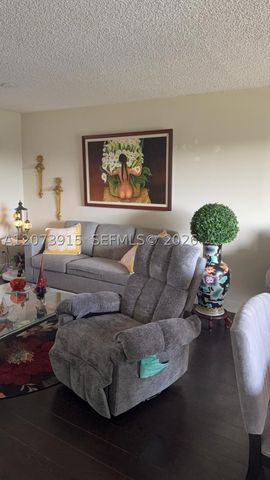 9360 Sunrise Lakes Blvd 302, Sunrise, FL 33322