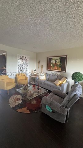 9360 Sunrise Lakes Blvd 302, Sunrise, FL 33322