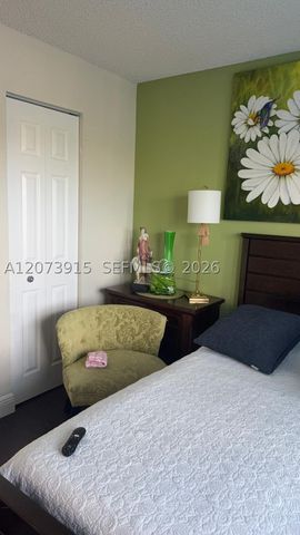 9360 Sunrise Lakes Blvd 302, Sunrise, FL 33322
