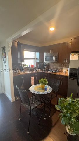 9360 Sunrise Lakes Blvd 302, Sunrise, FL 33322