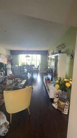 9360 Sunrise Lakes Blvd 302, Sunrise, FL 33322