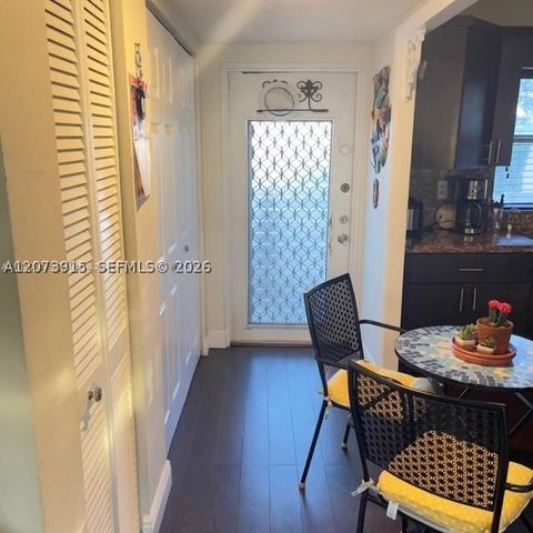 9360 Sunrise Lakes Blvd 302, Sunrise, FL 33322