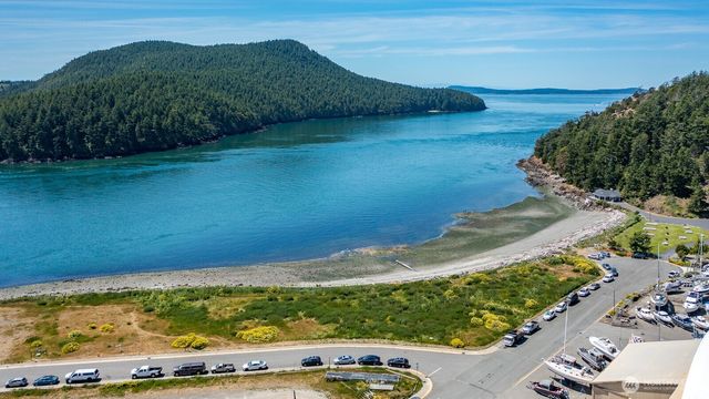 5915 Flounder Bay Lane, Anacortes, WA 98221
