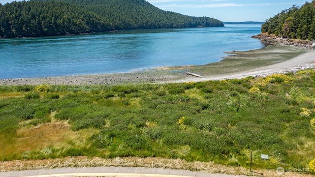 5915 Flounder Bay Lane, Anacortes, WA 98221