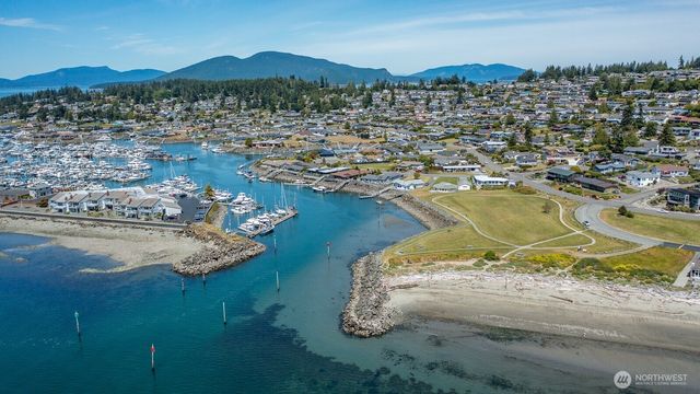 5915 Flounder Bay Lane, Anacortes, WA 98221