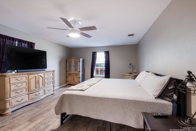 2203 19th, San Antonio, TX 78207