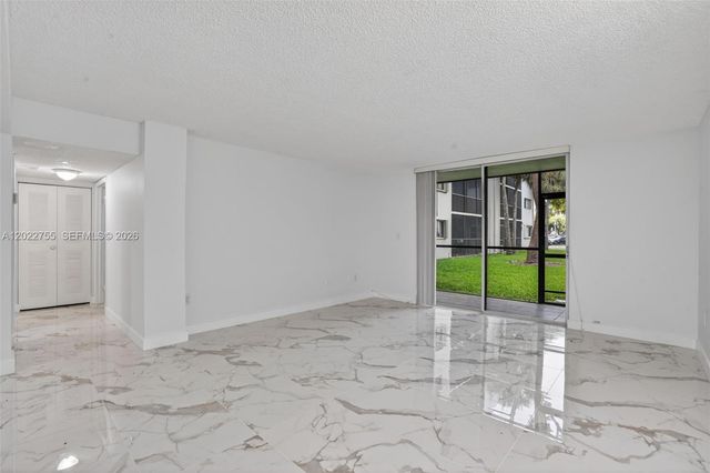 8650 SW 133rd Ave Road 116, Miami, FL 33183