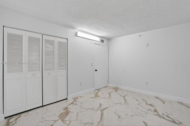 8650 SW 133rd Ave Road 116, Miami, FL 33183