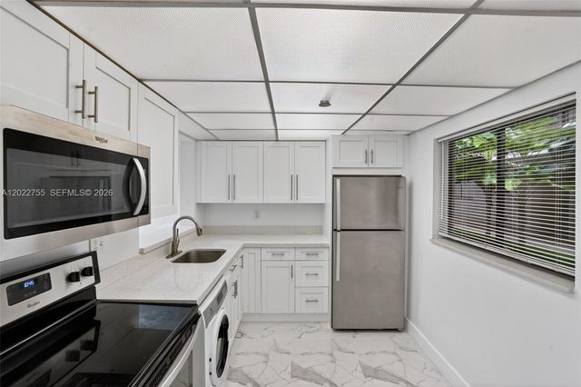 8650 SW 133rd Ave Road 116, Miami, FL 33183
