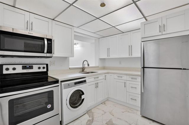 8650 SW 133rd Ave Road 116, Miami, FL 33183