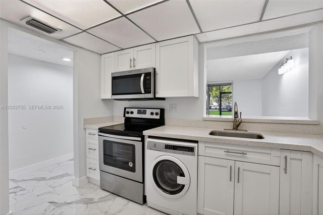 8650 SW 133rd Ave Road 116, Miami, FL 33183