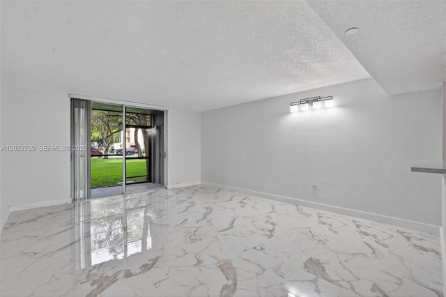 8650 SW 133rd Ave Road 116, Miami, FL 33183