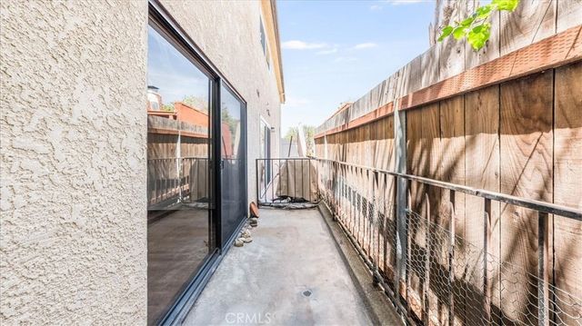 636 E Harvard Road C, Burbank, CA 91501